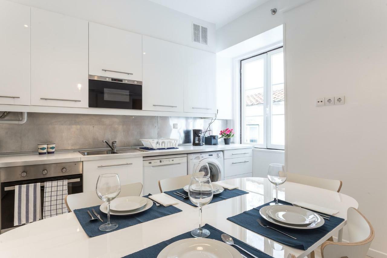Three Bedroom Apartment In Historical Centre -Bairro Alto Lissabon Exterior foto